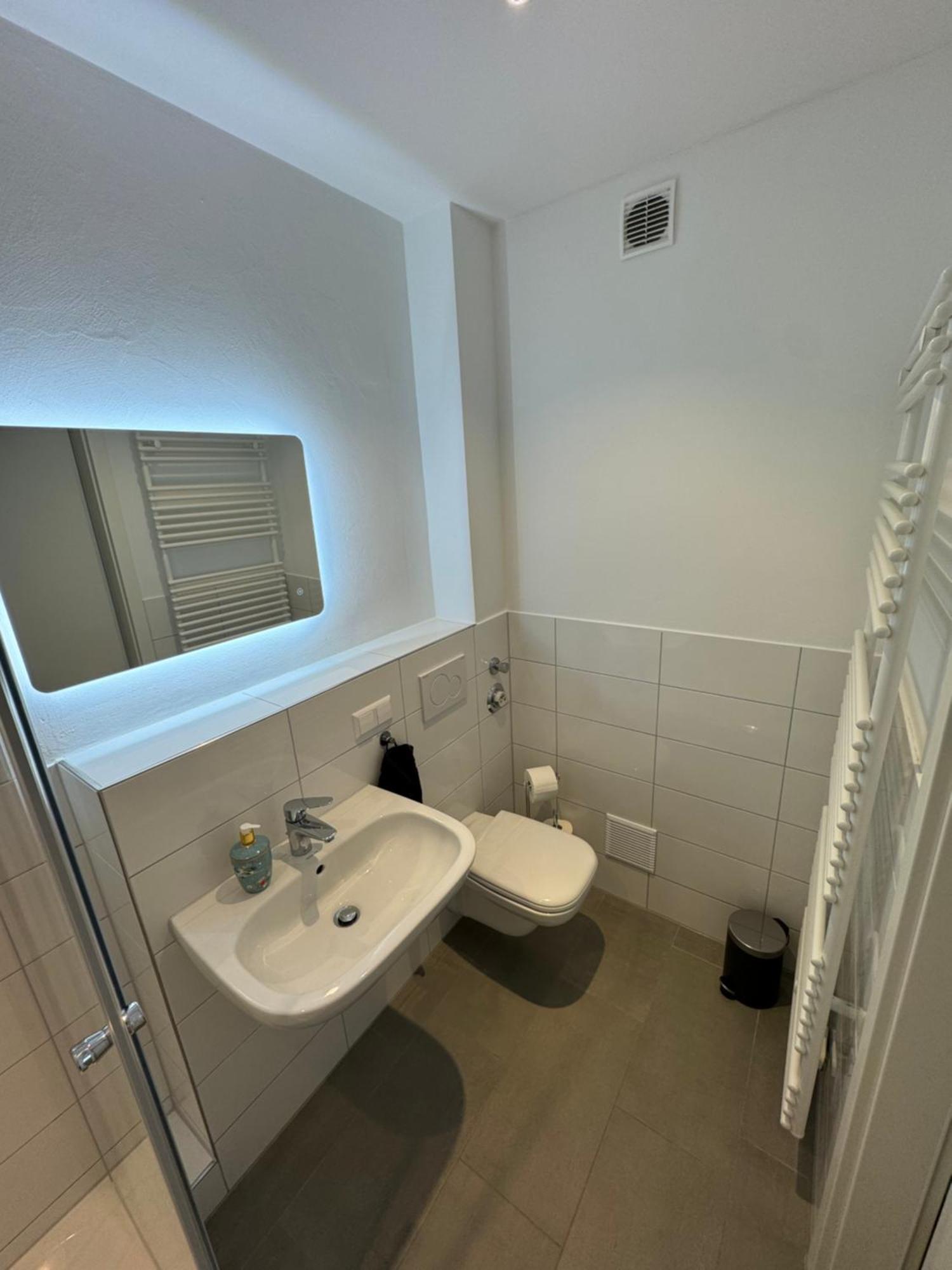 Apartment Moderne 2,5-zimmer In Toplage